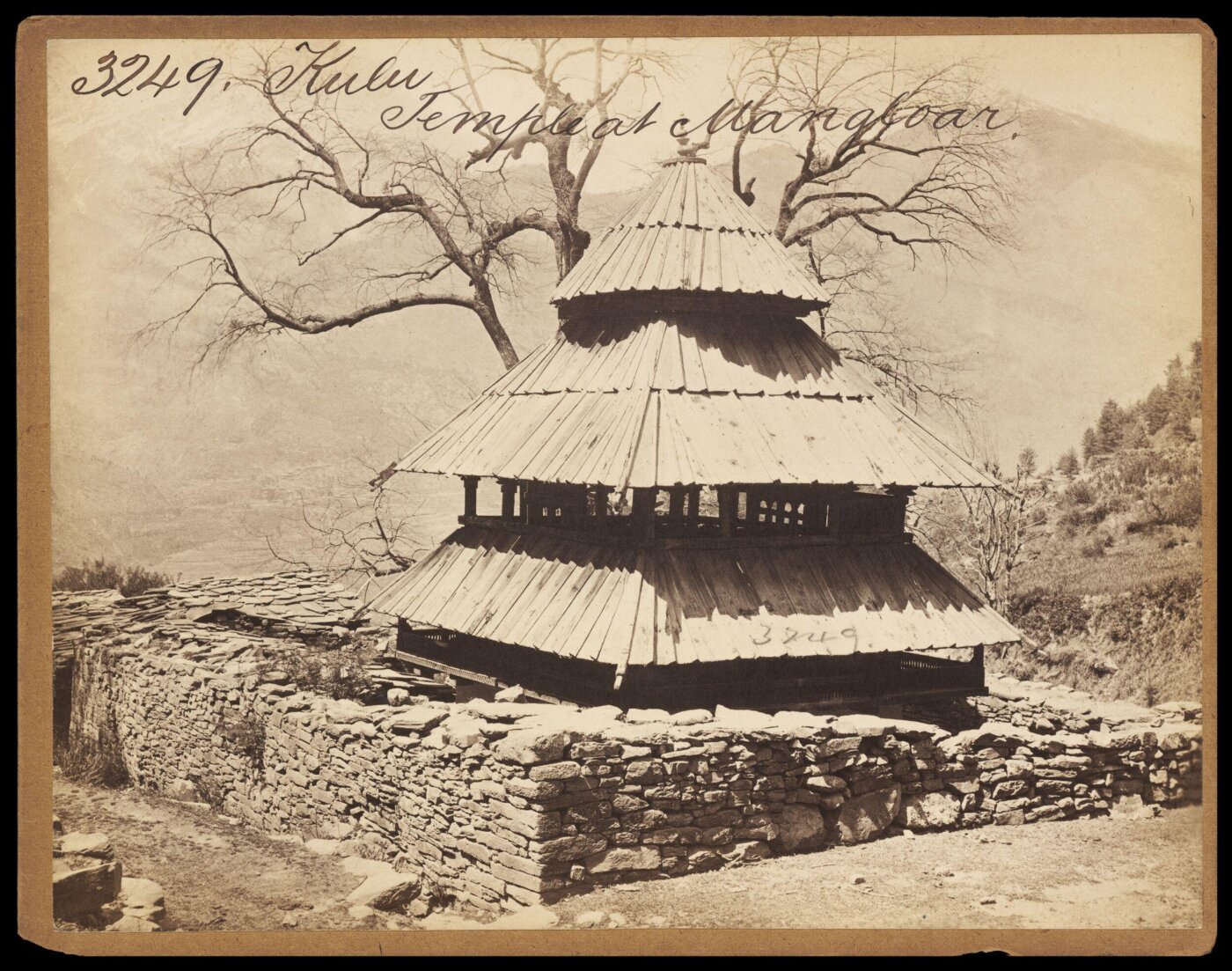 Francis Frith, Kulu. Temple at Mangloar