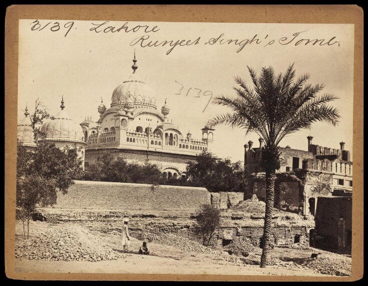 Lahore.  Runjeet Singh's Tomb top image