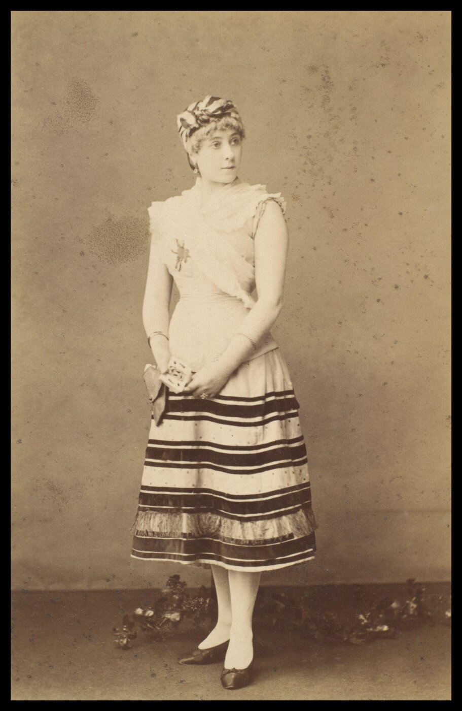 W. & D. Downey, Guy Little Theatrical Photographs