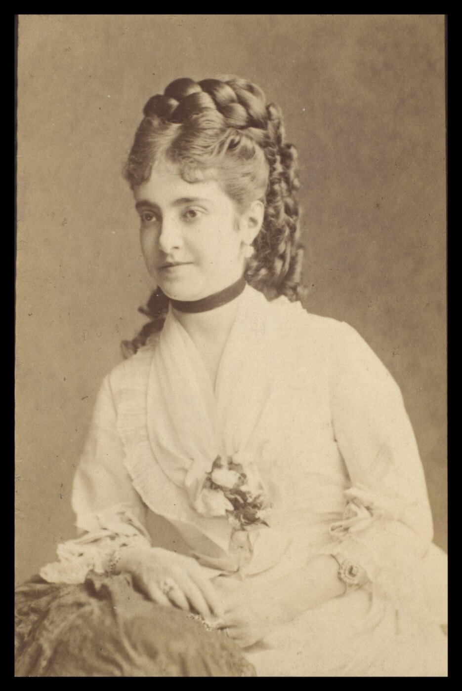 London Stereoscopic and Photographic Company, Guy Little Theatrical Photograph