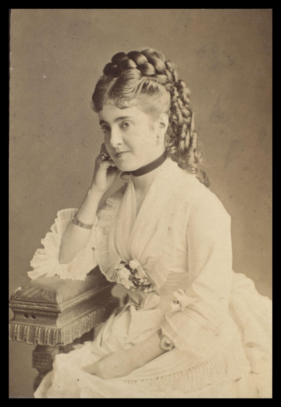 London Stereoscopic and Photographic Company, Guy Little Theatrical Photograph
