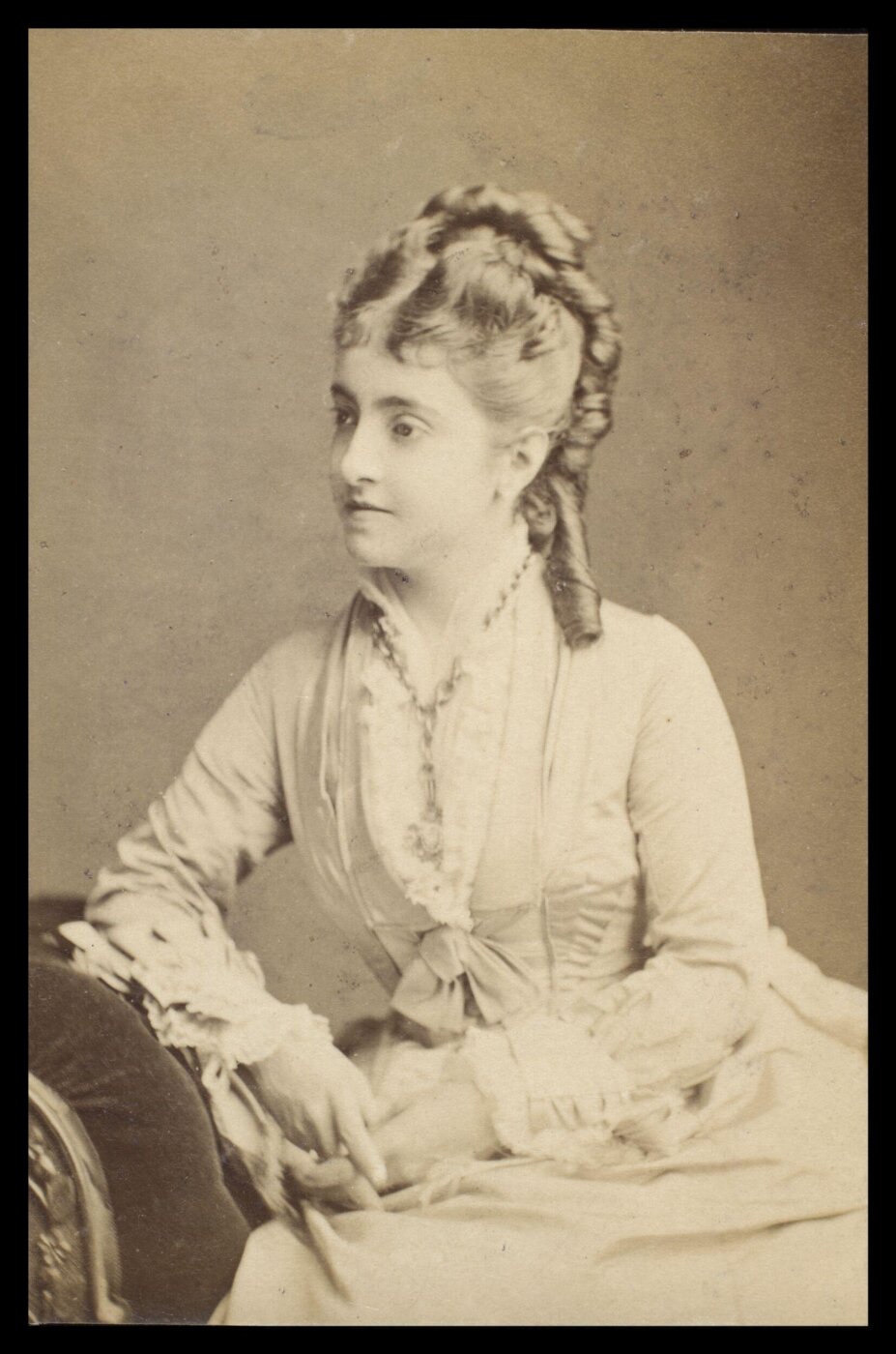 London Stereoscopic and Photographic Company, Guy Little Theatrical Photograph