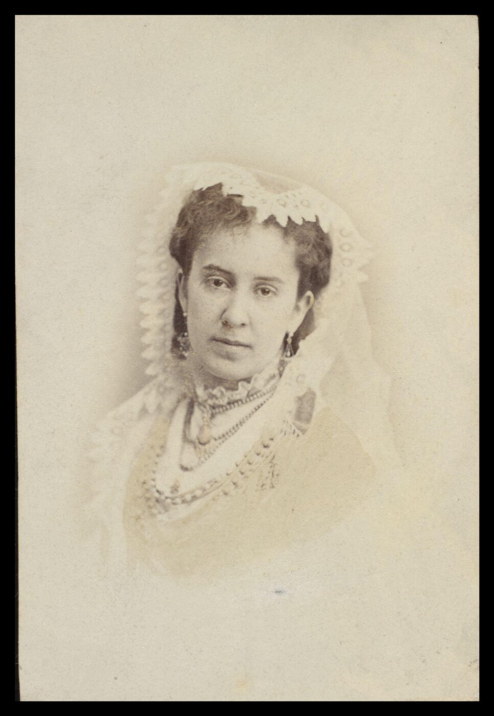 London Stereoscopic and Photographic Company, Guy Little Theatrical Photograph