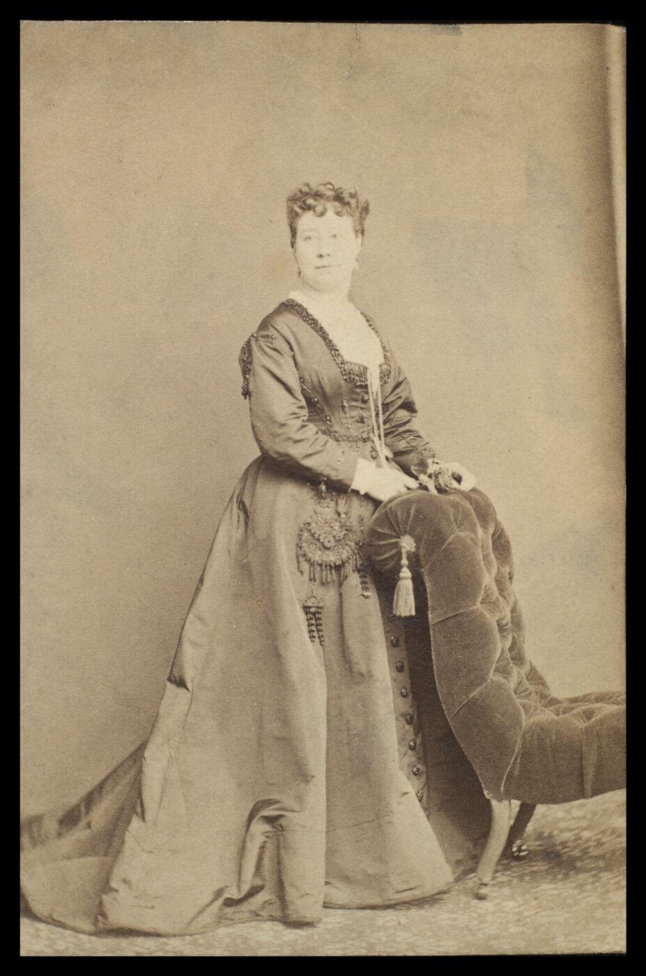 London Stereoscopic and Photographic Company, Guy Little Theatrical Photograph