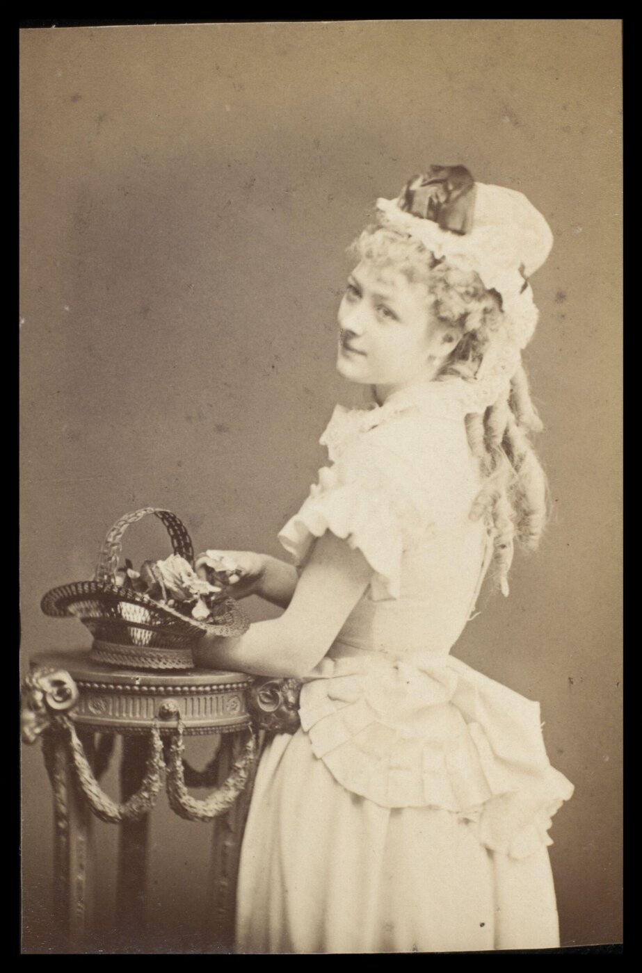 London Stereoscopic and Photographic Company, Guy Little Theatrical Photograph