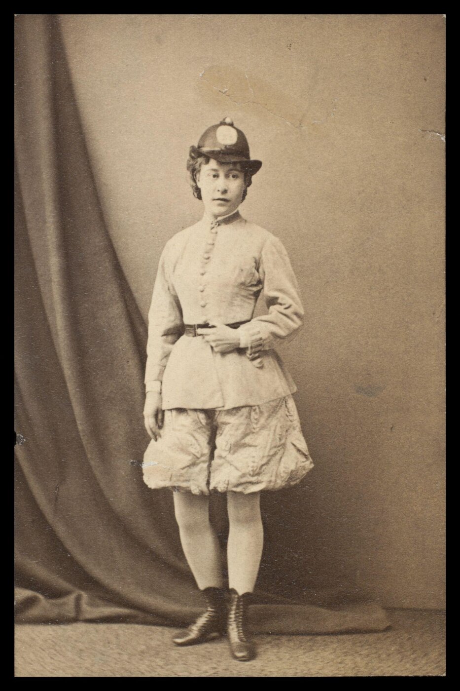 London Stereoscopic and Photographic Company, Guy Little Theatrical Photograph