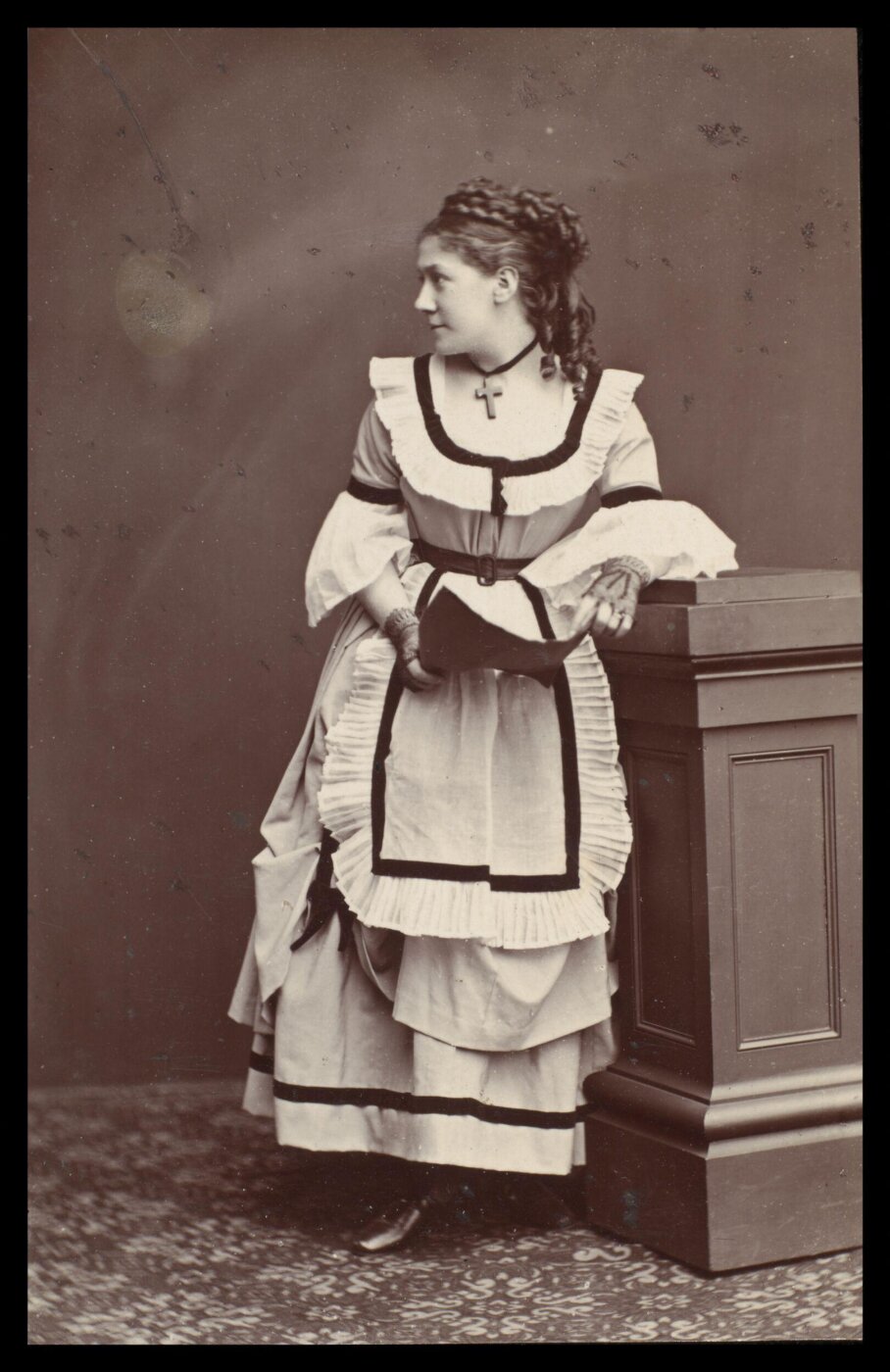 London Stereoscopic and Photographic Company, Guy Little Theatrical Photograph