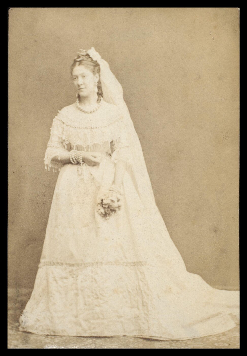 London Stereoscopic and Photographic Company, Guy Little Theatrical Photograph