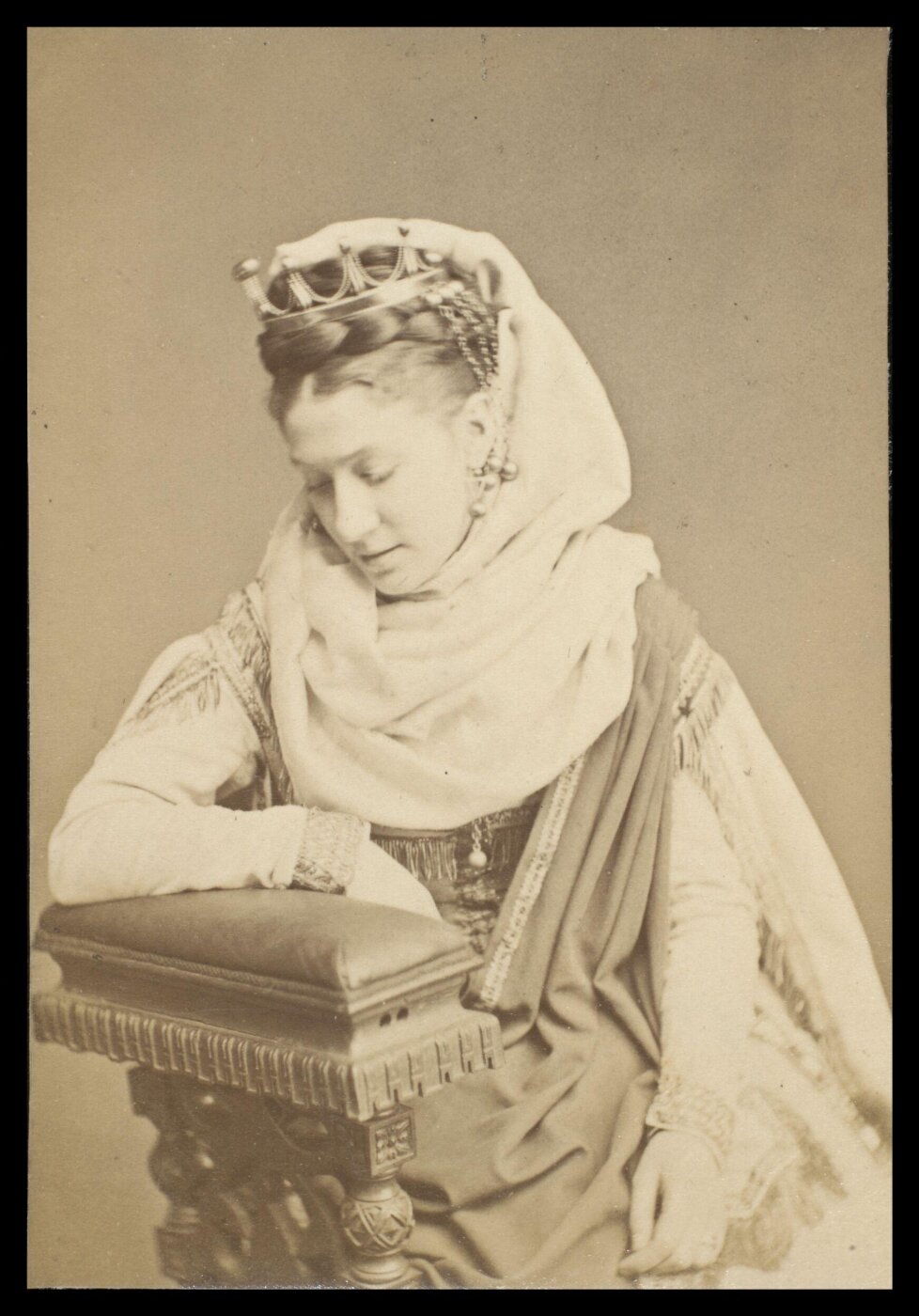 London Stereoscopic and Photographic Company, Guy Little Theatrical Photograph
