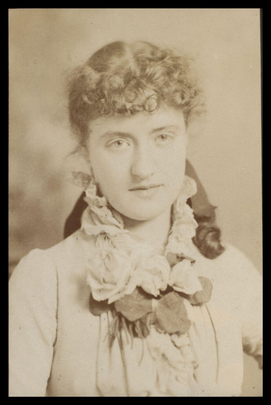 London Stereoscopic and Photographic Company, Guy Little Theatrical Photograph