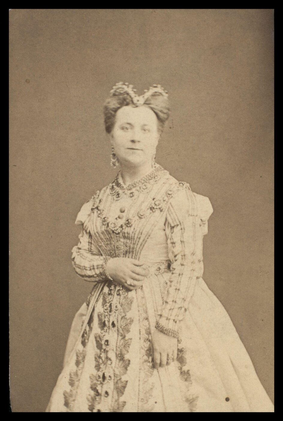 London Stereoscopic and Photographic Company, Guy Little Theatrical Photograph