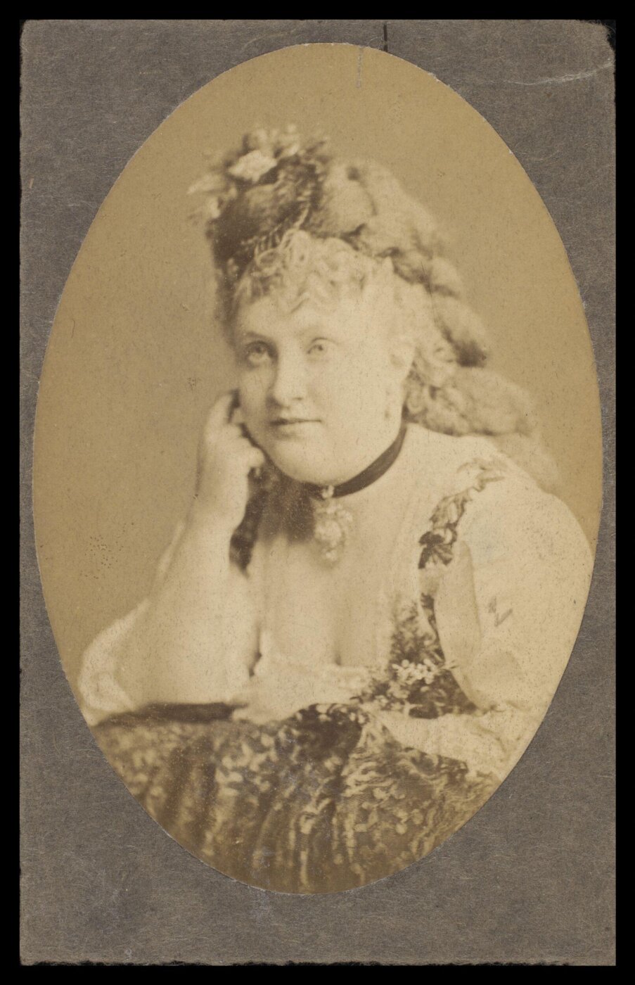 London Stereoscopic and Photographic Company, Guy Little Theatrical Photograph