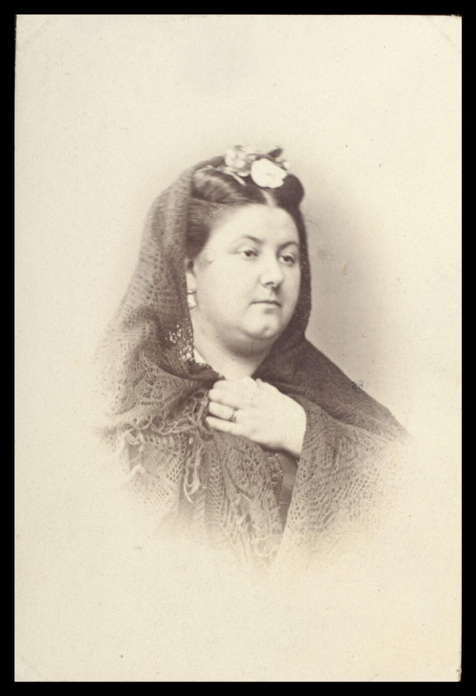 London Stereoscopic and Photographic Company, Guy Little Theatrical Photograph