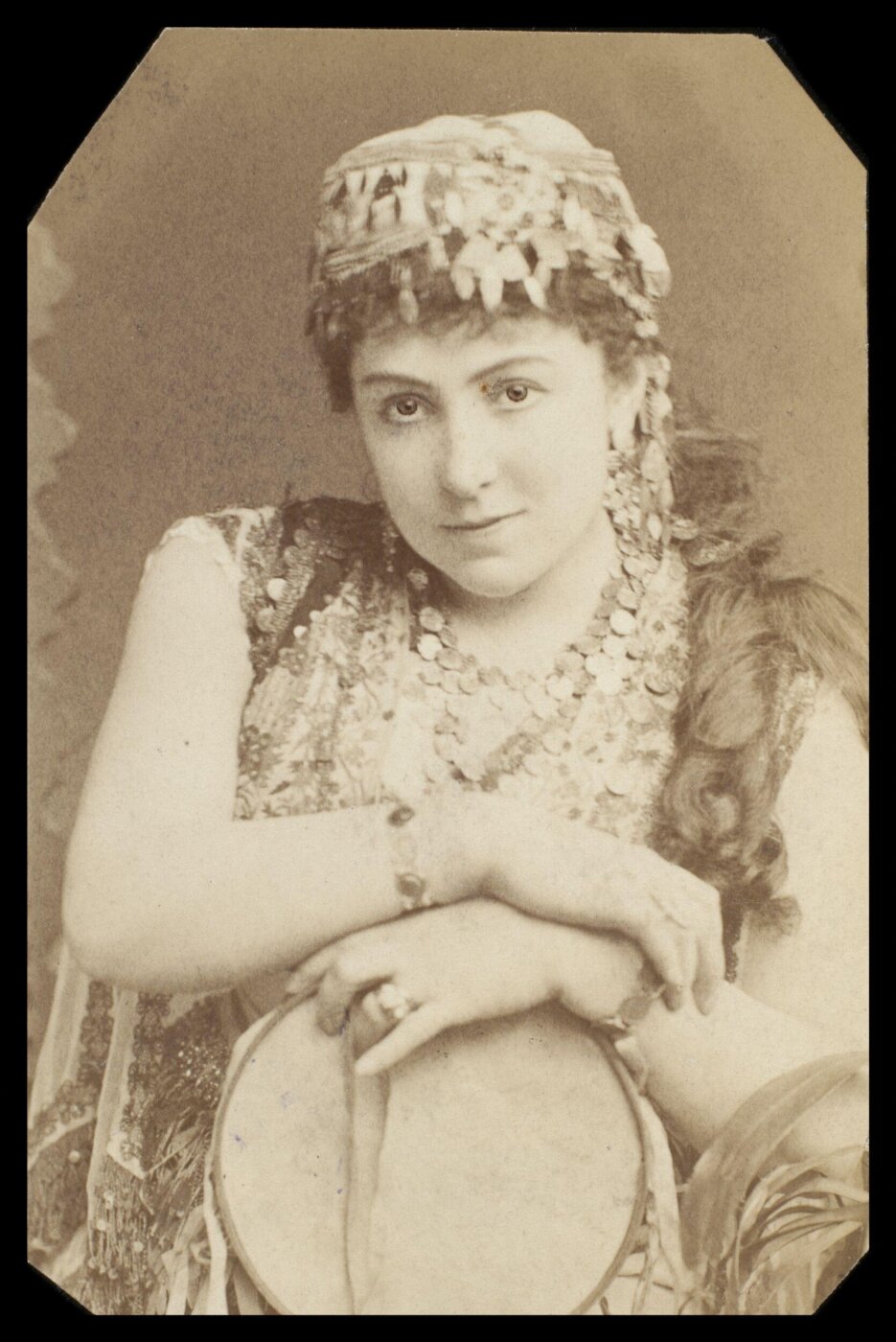 London Stereoscopic and Photographic Company, Guy Little Theatrical Photograph
