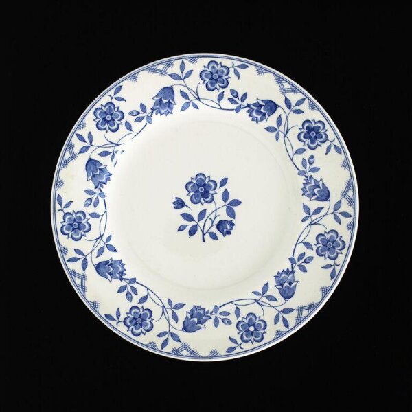 Plate | Haggar, Reginald George | V&A Explore The Collections