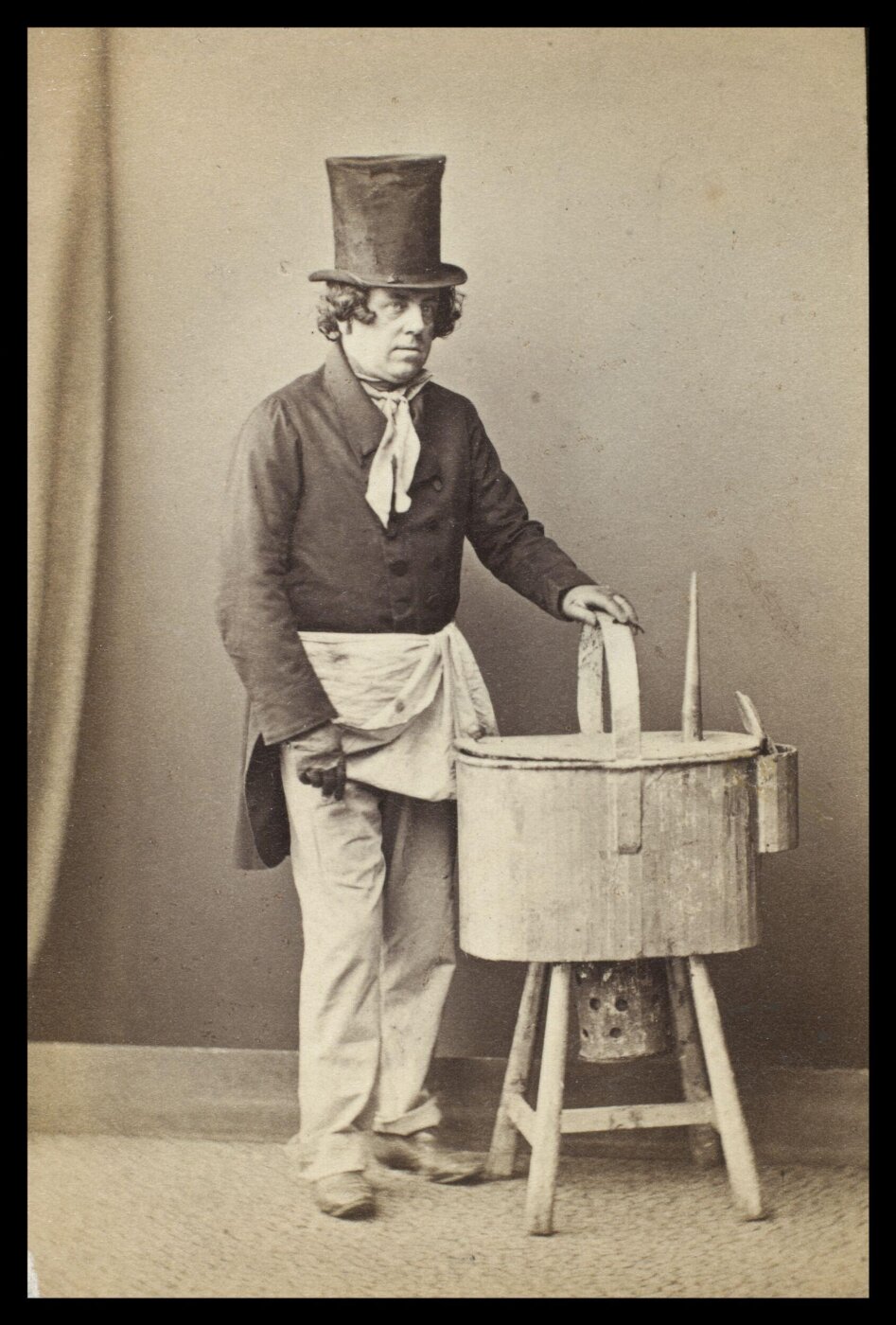 London Stereoscopic and Photographic Company, Guy Little Theatrical Photograph