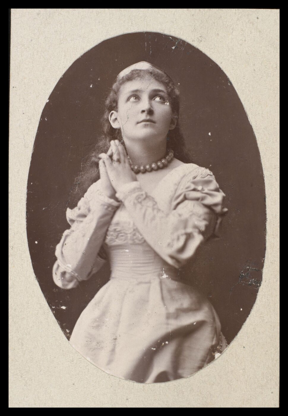 London Stereoscopic and Photographic Company, Guy Little Theatrical Photograph