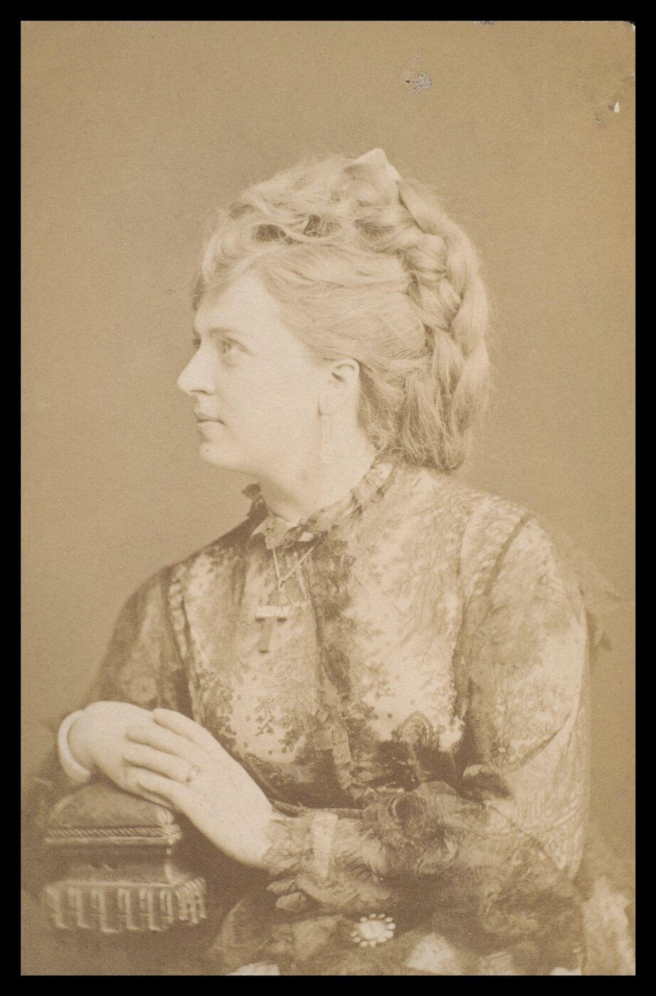 London Stereoscopic and Photographic Company, Guy Little Theatrical Photograph