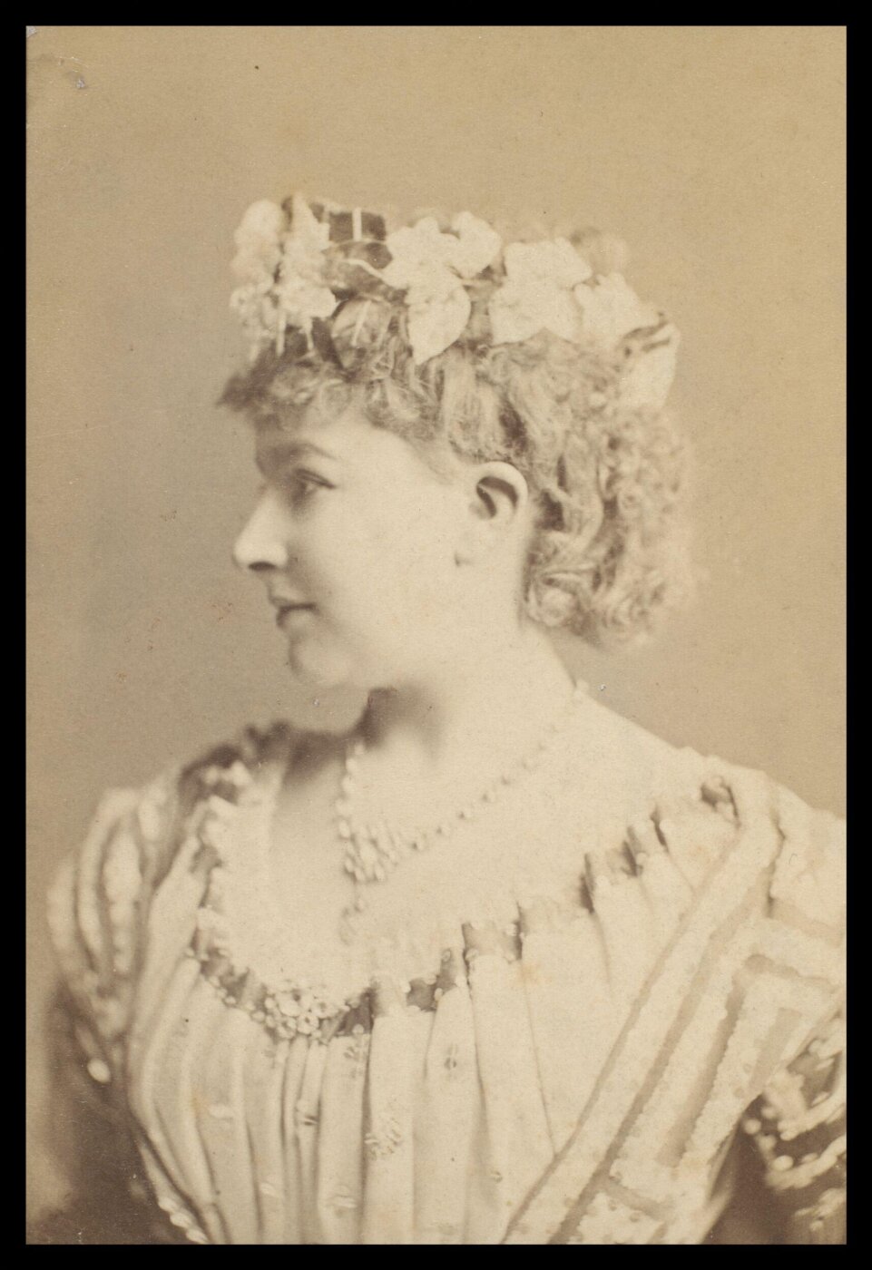 London Stereoscopic and Photographic Company, Guy Little Theatrical Photograph