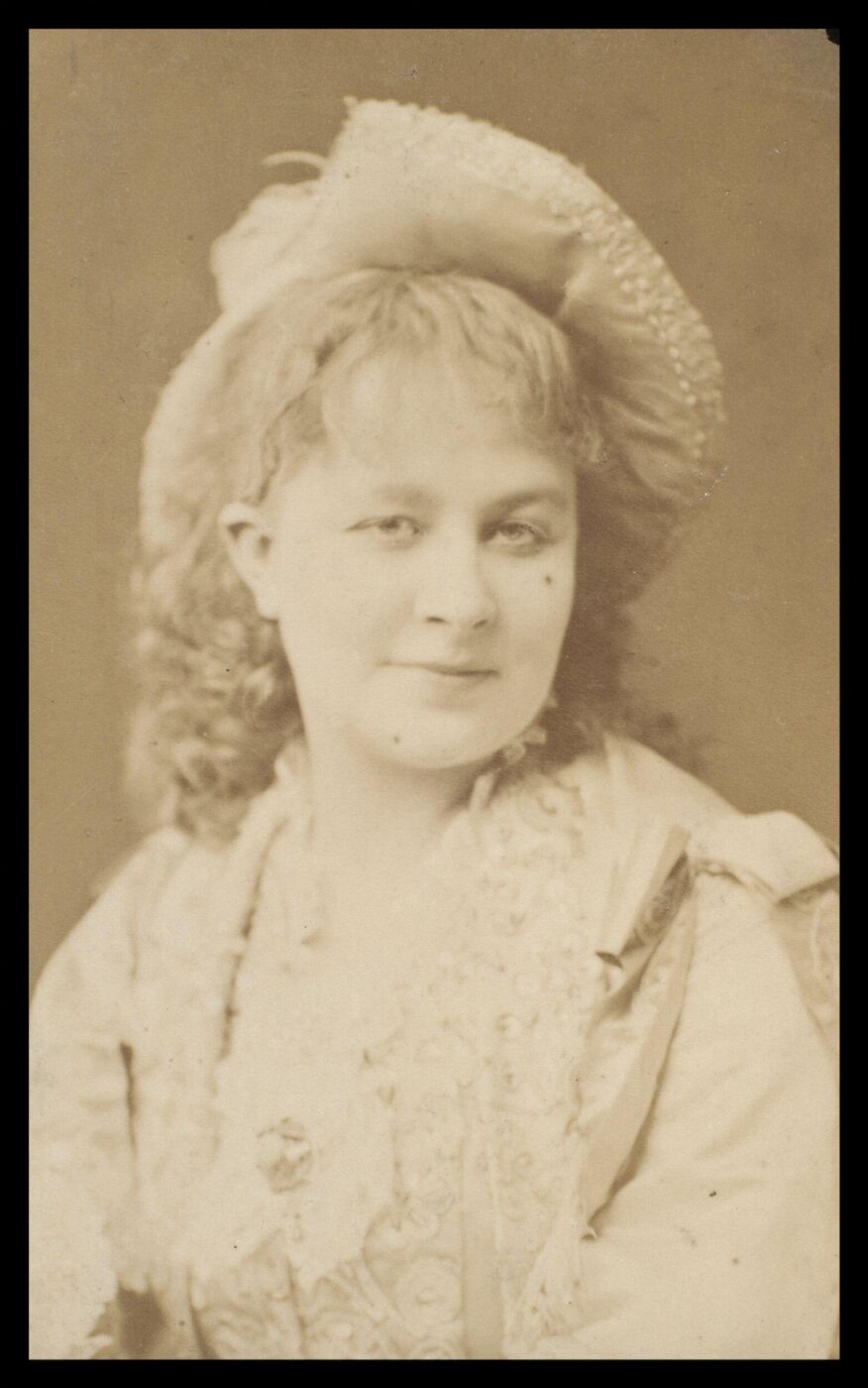 London Stereoscopic and Photographic Company, Guy Little Theatrical Photograph