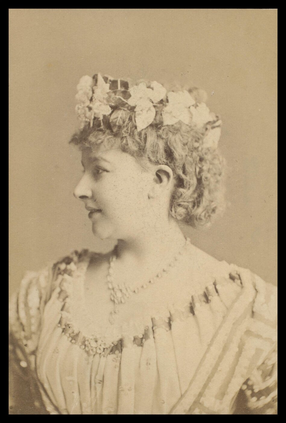 London Stereoscopic and Photographic Company, Guy Little Theatrical Photograph