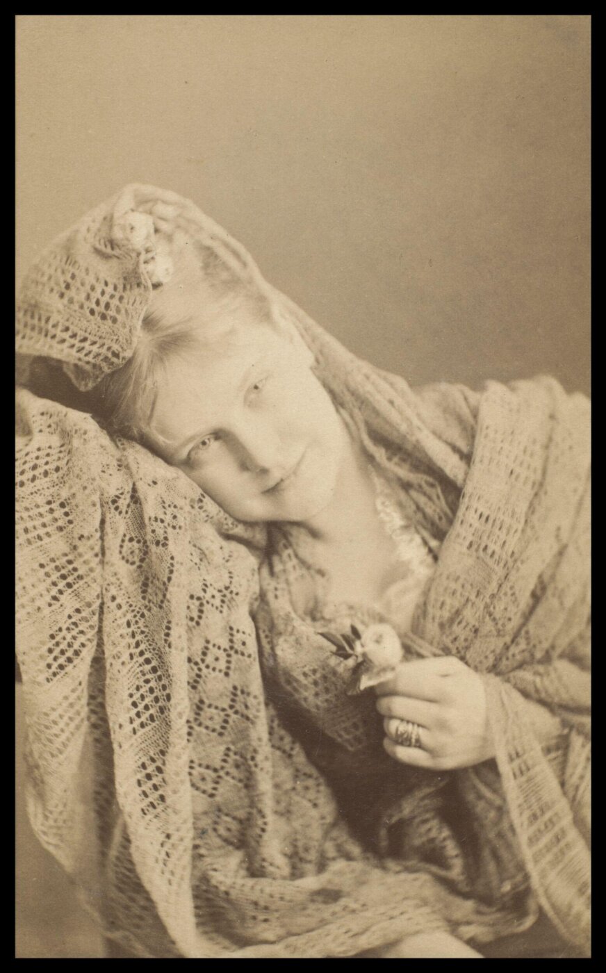 London Stereoscopic and Photographic Company, Guy Little Theatrical Photograph