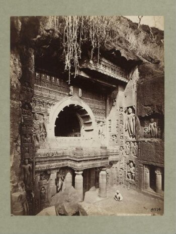 Ajanta, Entrance to Cave 19