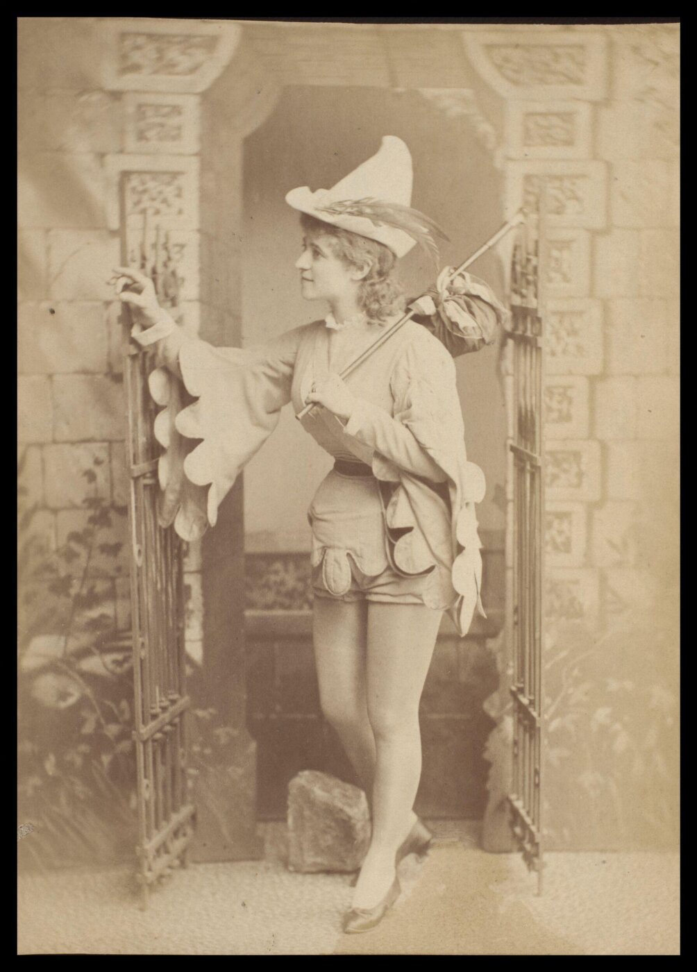 London Stereoscopic and Photographic Company, Guy Little Theatrical Photograph