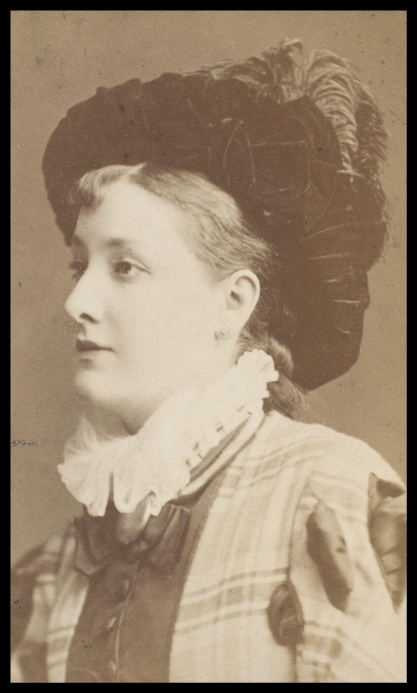 London Stereoscopic and Photographic Company, Guy Little Theatrical Photograph