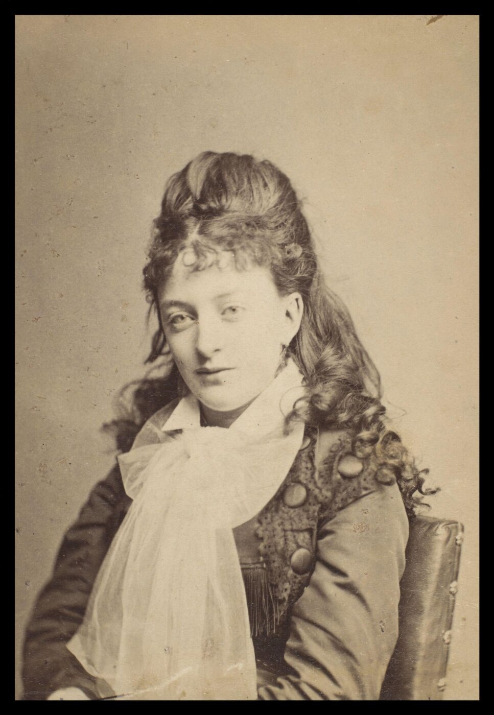London Stereoscopic and Photographic Company, Guy Little Theatrical Photograph