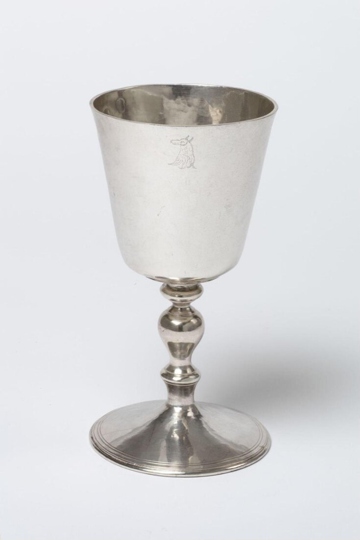Standing Cup top image