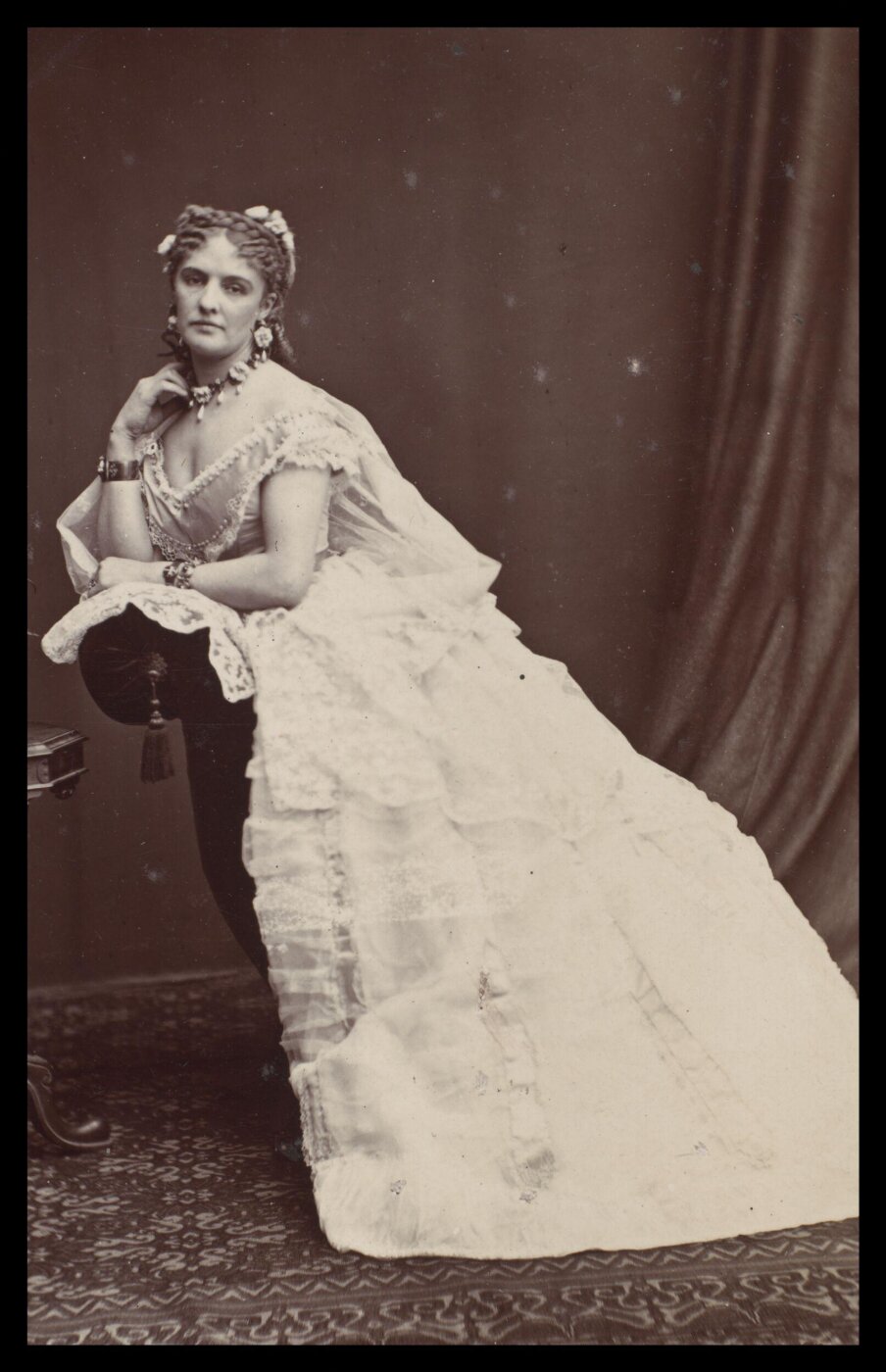 London Stereoscopic and Photographic Company, Guy Little Theatrical Photograph