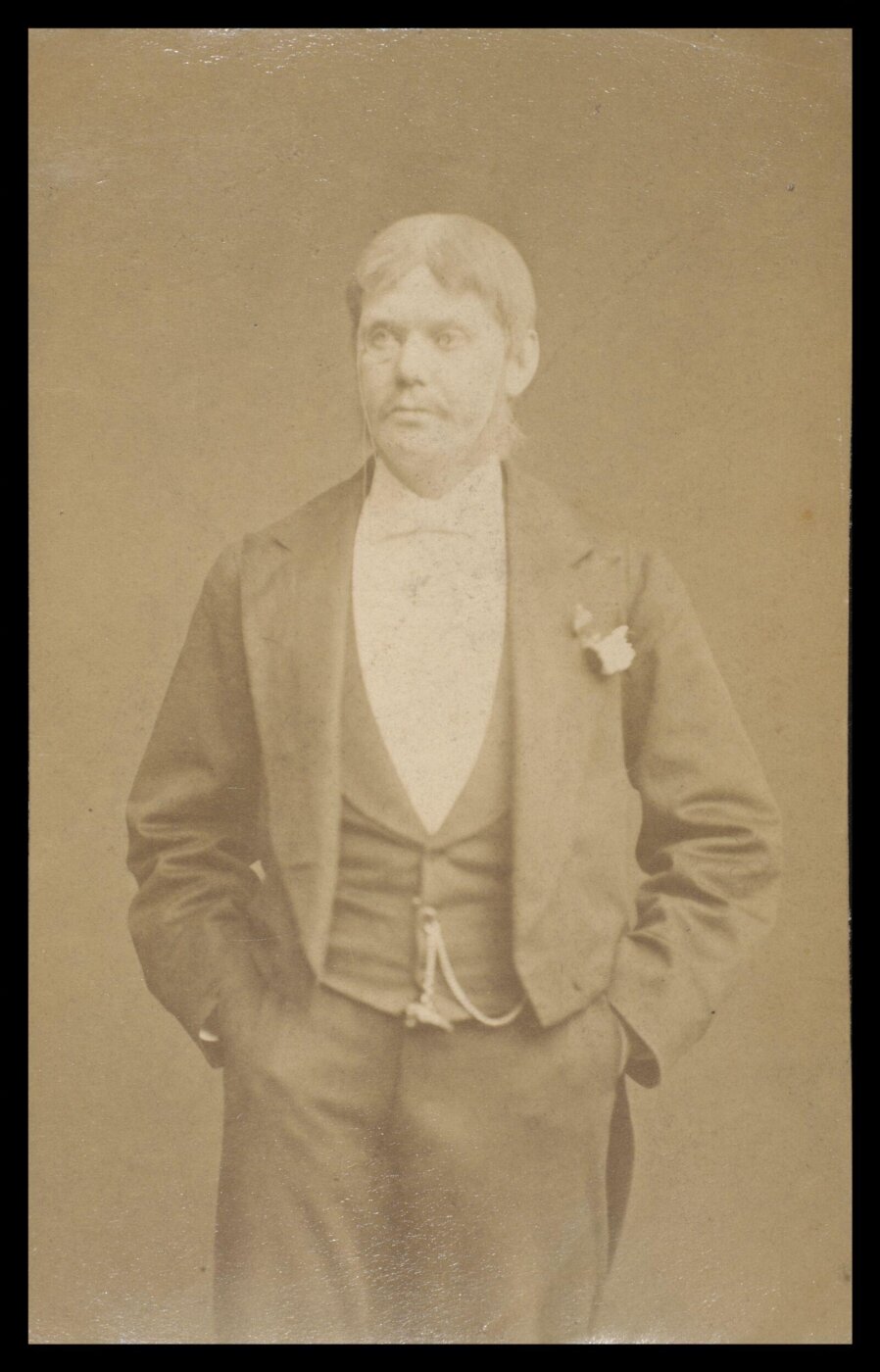 London Stereoscopic and Photographic Company, Guy Little Theatrical Photograph
