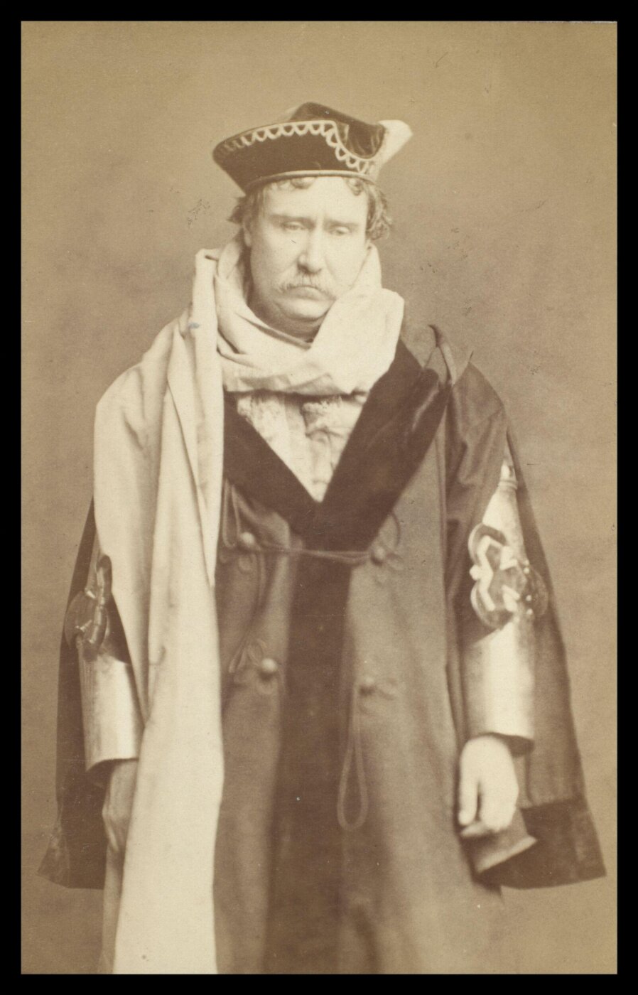 London Stereoscopic and Photographic Company, Guy Little Theatrical Photograph