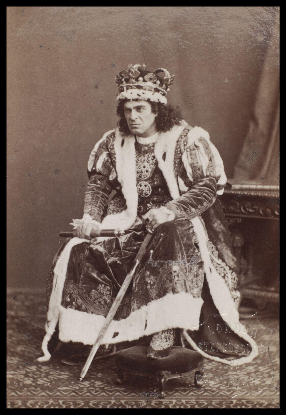 London Stereoscopic and Photographic Company, Guy Little Theatrical Photograph