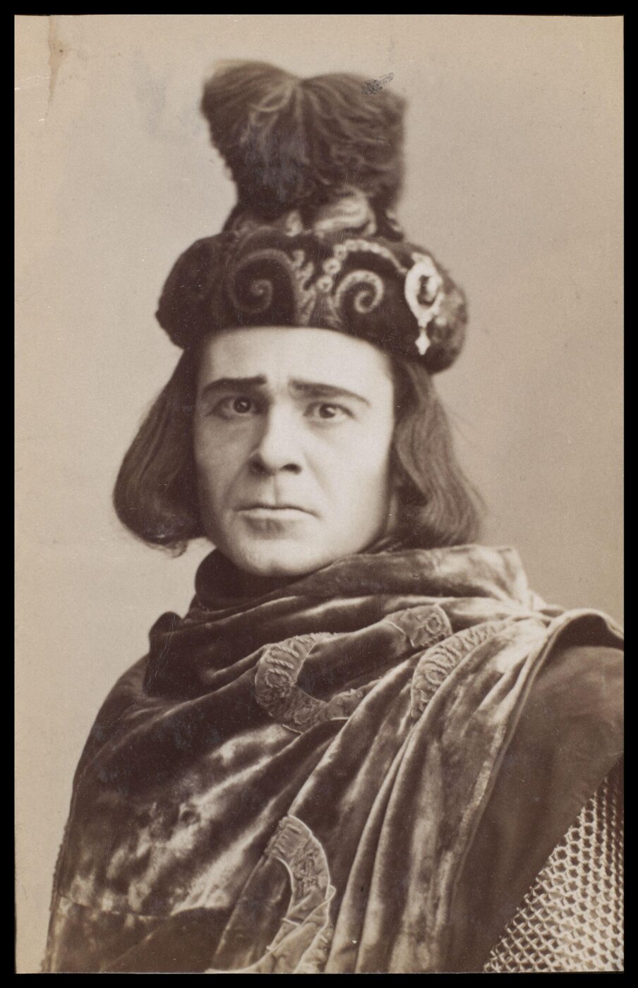 London Stereoscopic and Photographic Company, Guy Little Theatrical Photograph