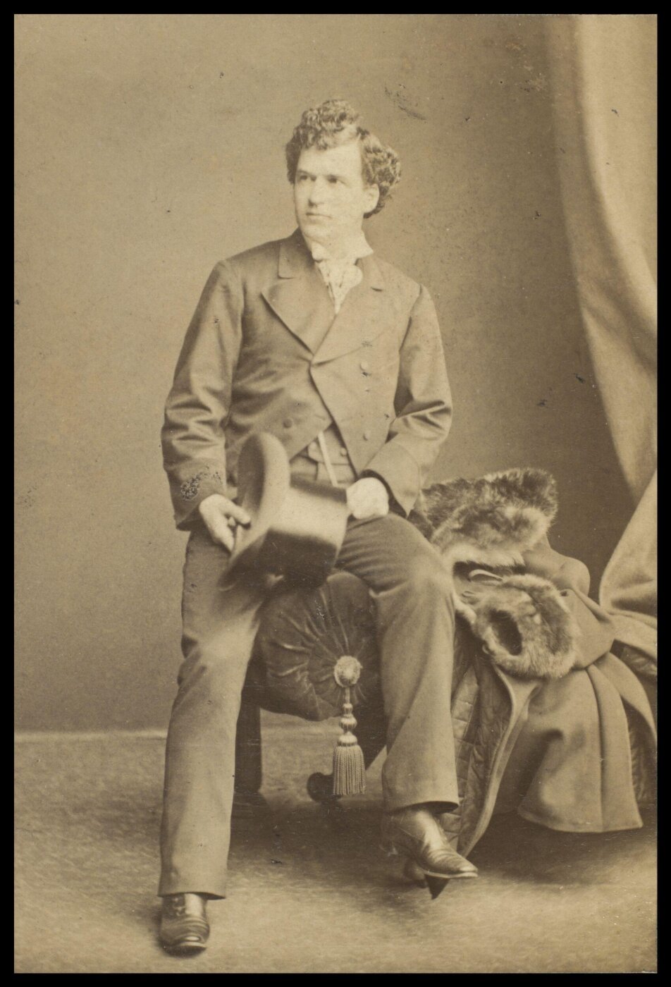 London Stereoscopic and Photographic Company, Guy Little Theatrical Photograph