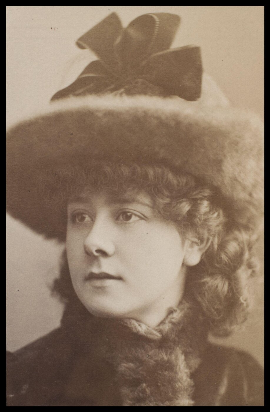 London Stereoscopic and Photographic Company, Guy Little Theatrical Photograph