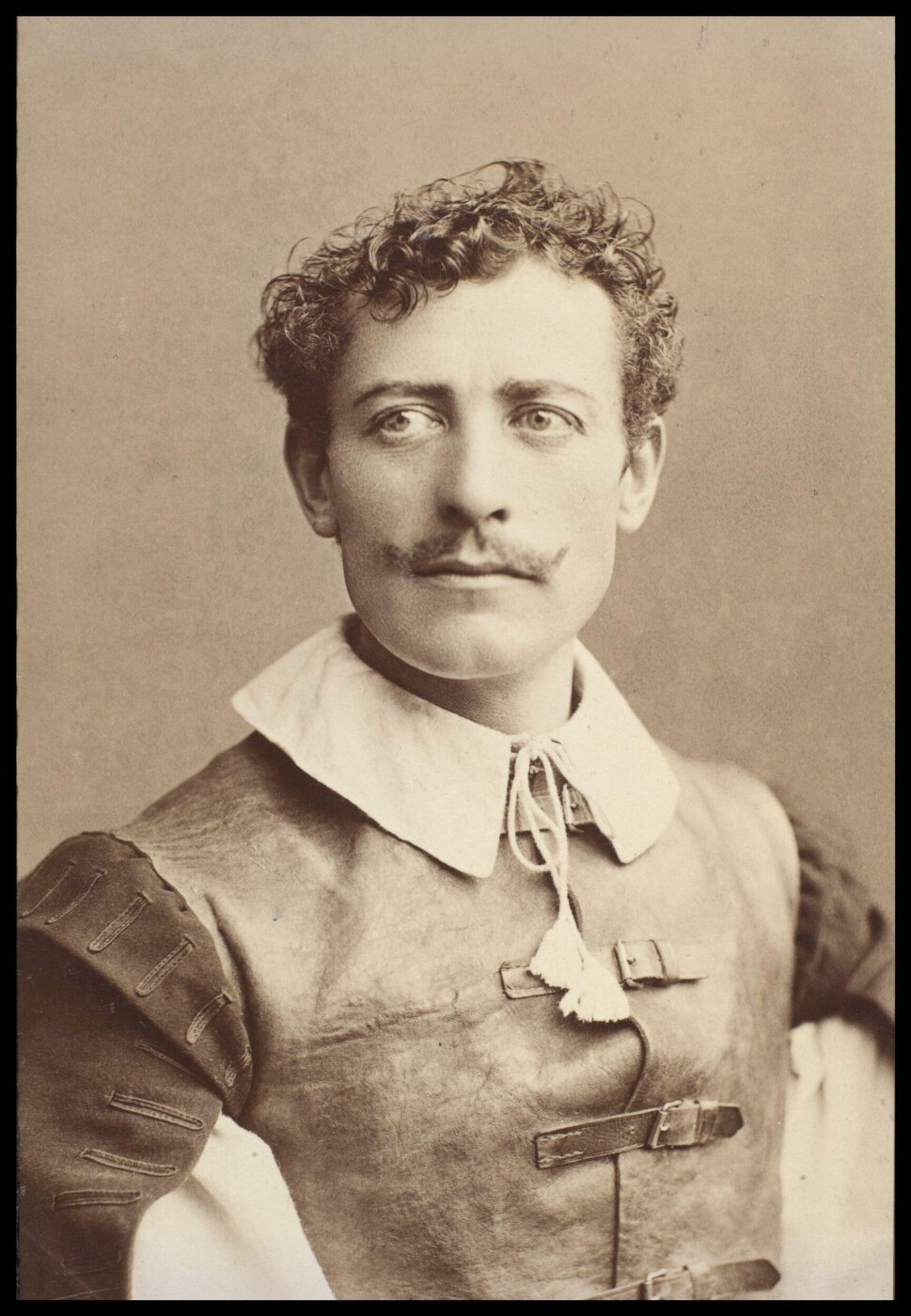 London Stereoscopic and Photographic Company, Guy Little Theatrical Photograph