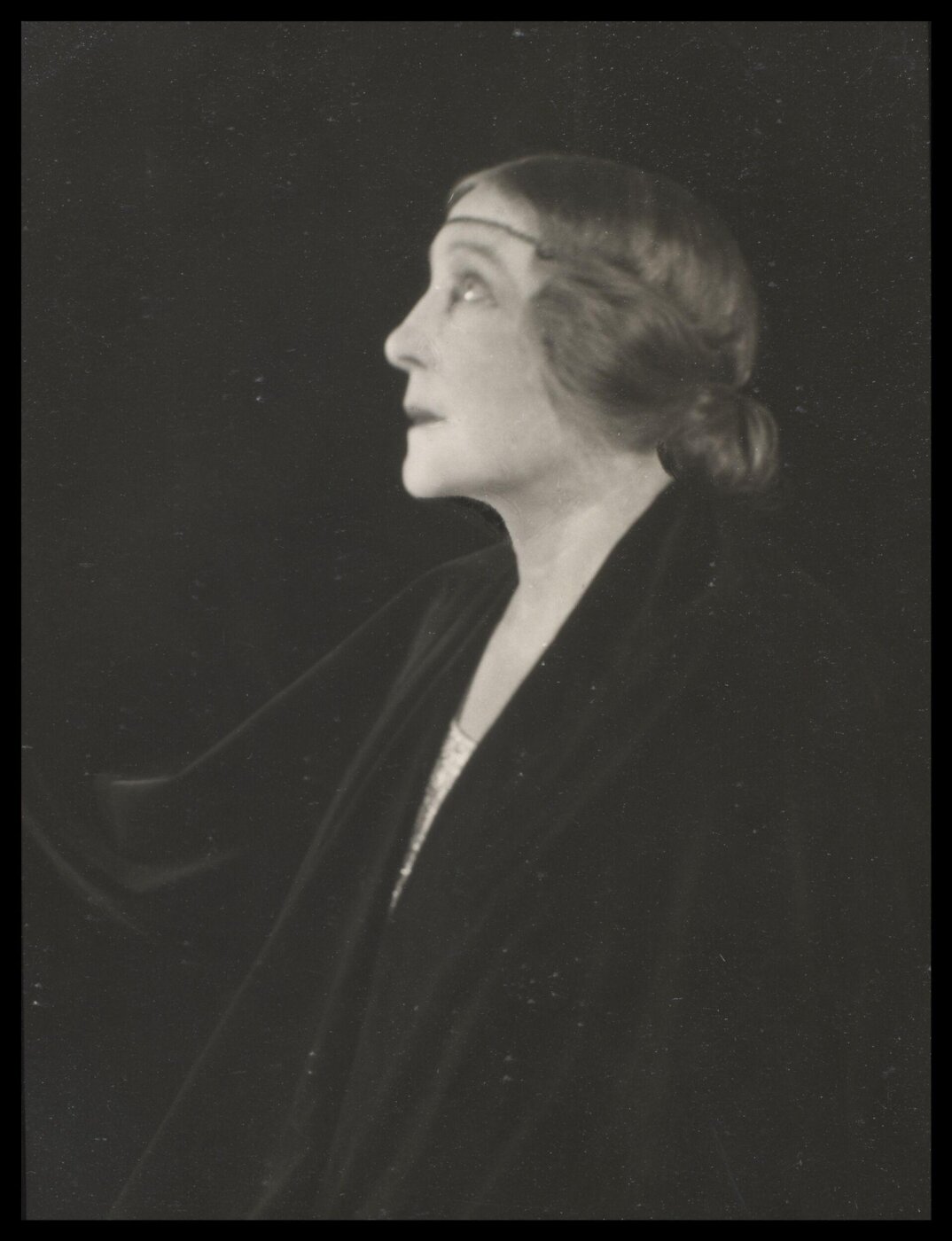 Beaton, Cecil (Sir), Guy Little Theatrical Photograph