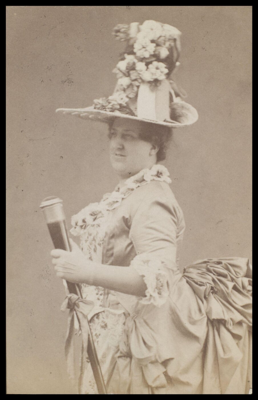 London Stereoscopic and Photographic Company, Guy Little Theatrical Photograph