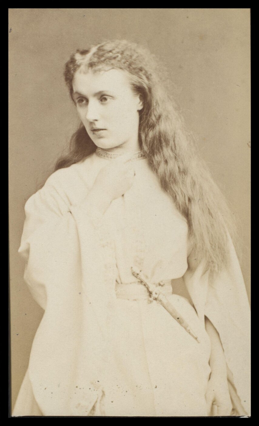 London Stereoscopic and Photographic Company, Guy Little Theatrical Photograph