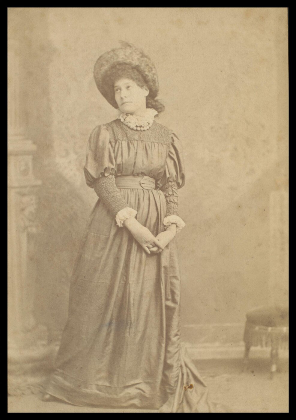 London Stereoscopic and Photographic Company, Guy Little Theatrical Photograph