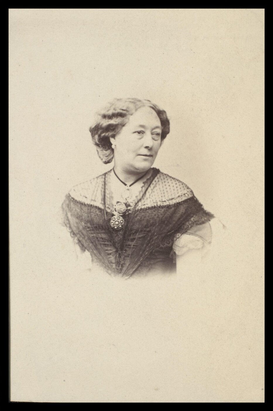 London Stereoscopic and Photographic Company, Guy Little Theatrical Photograph