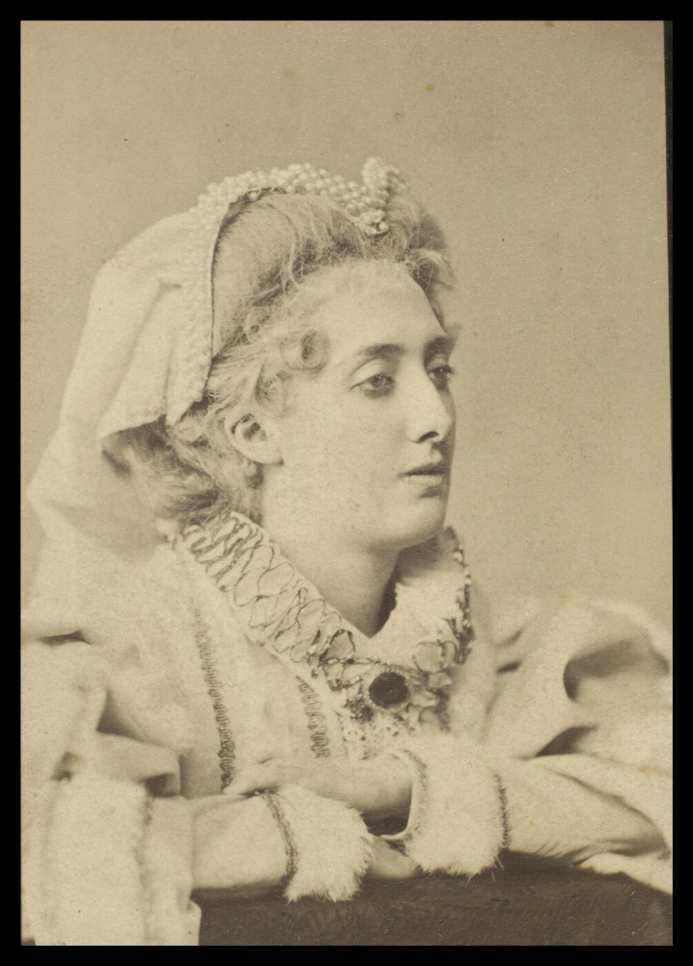 London Stereoscopic and Photographic Company, Guy Little Theatrical Photograph