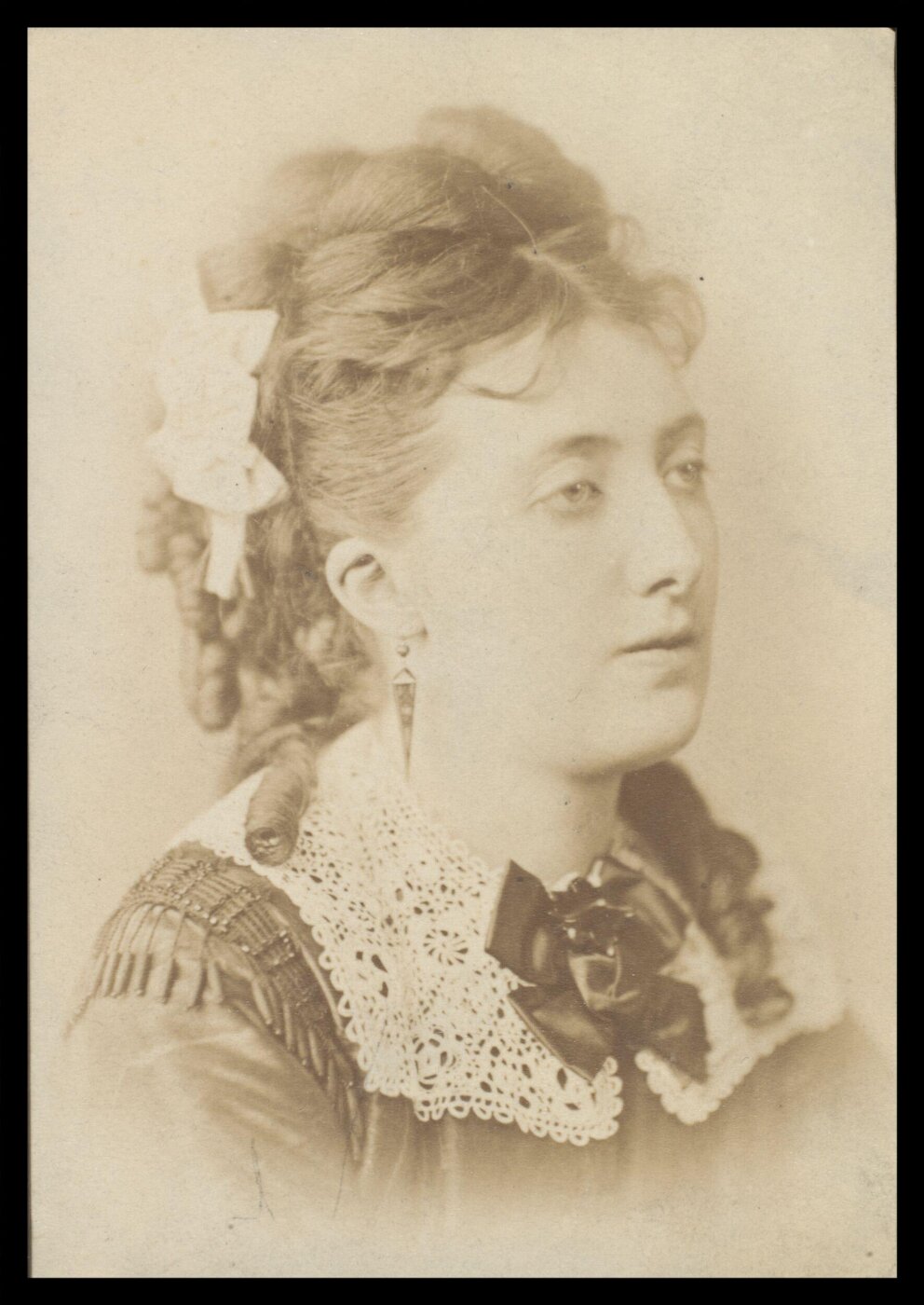 London Stereoscopic and Photographic Company, Guy Little Theatrical Photograph