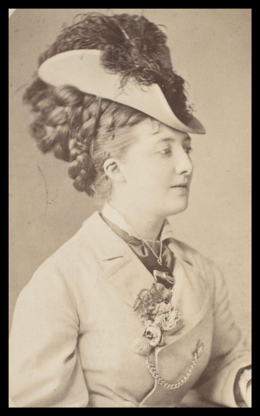 London Stereoscopic and Photographic Company, Guy Little Theatrical Photograph