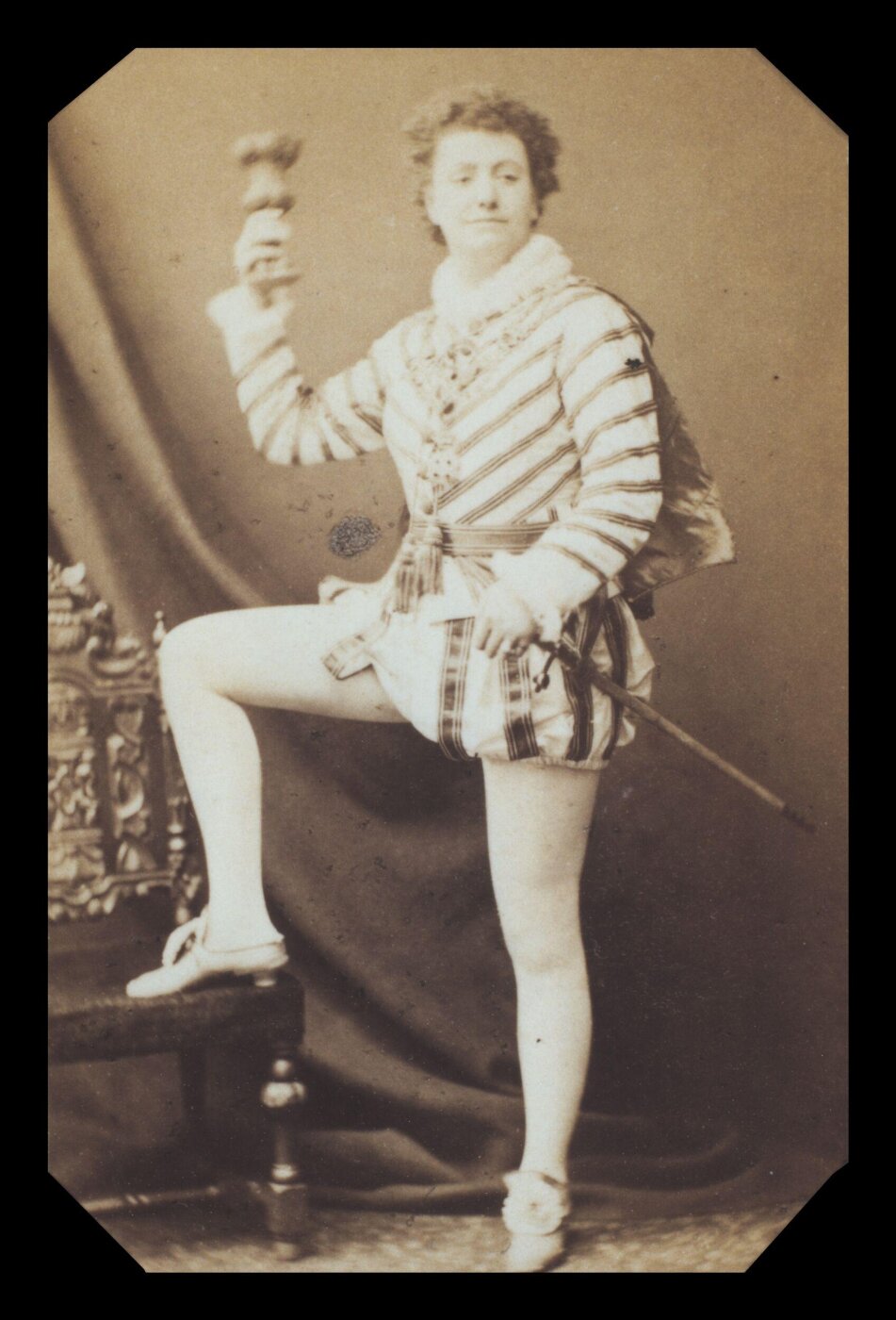 London Stereoscopic and Photographic Company, Guy Little Theatrical Photograph