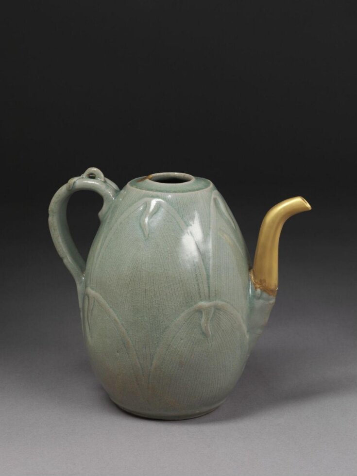 Ewer top image