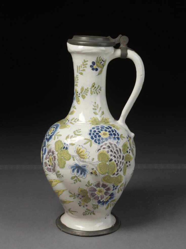 Jug top image